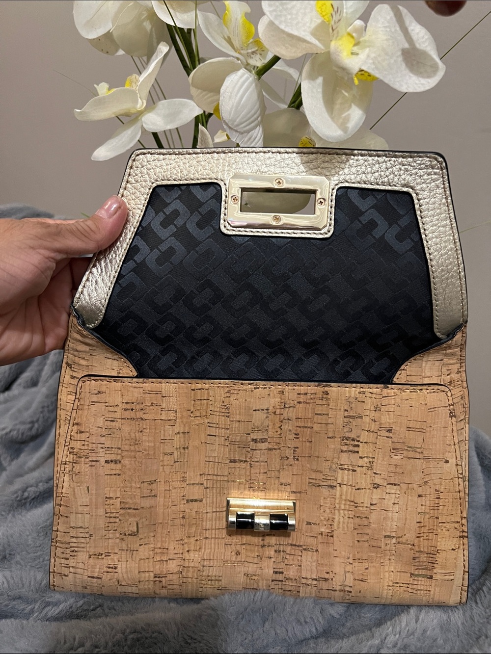 Diane Von Furstenberg Natural Cork Envelope Clutch EUC retail $365 - Picture 4 of 8